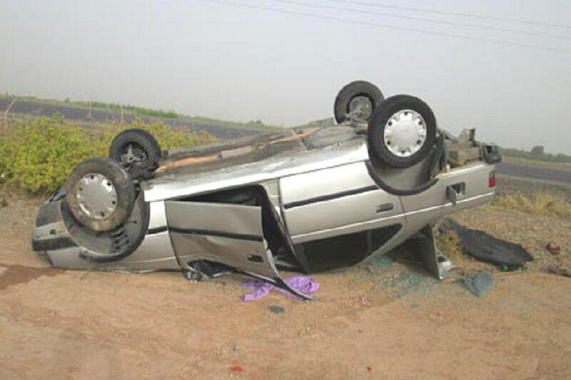 خبرنگاران واژگونی خودرو در مهریز یک کشته و پنج نفر زخمی برجا گذاشت
