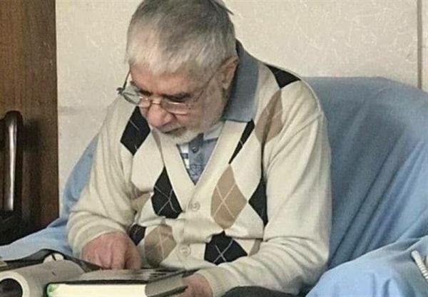 عکس ، لحظه حضور موسوی در درمانگاه